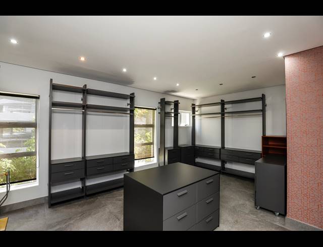 3 BEDROOM APARTMENT TO LET IN MUSGRAVE